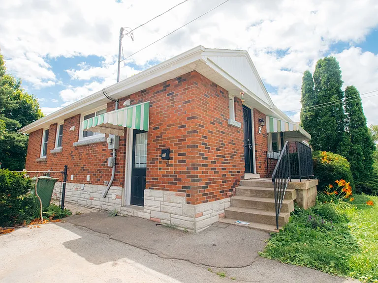 89 Clarendon Ave — Photo 19