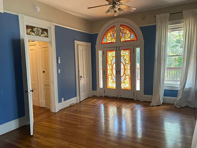 2 bed, 1800 sqft, $3,045 — Photo 3