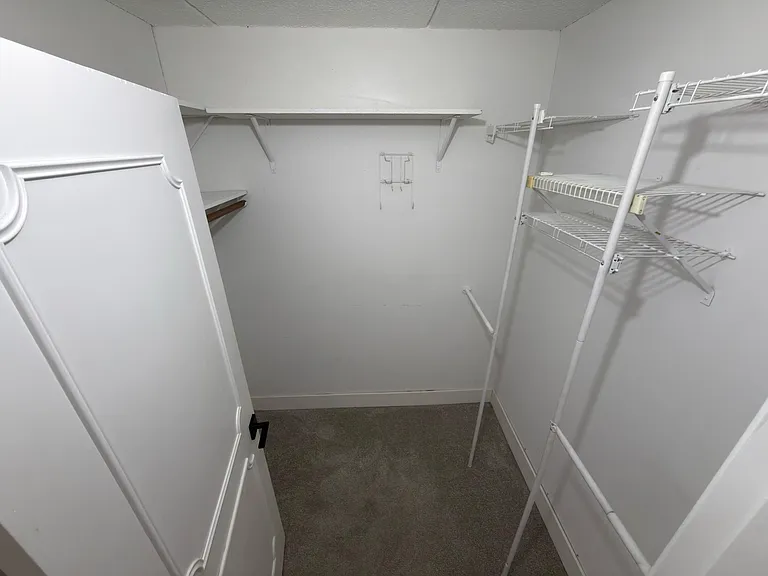 10501 Cedar Lake Rd #511 — Photo 10