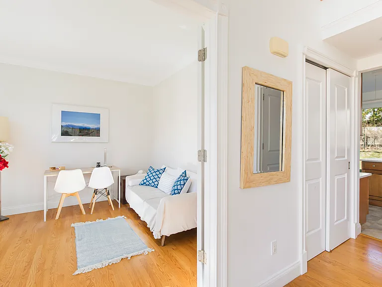 43 Lake Dr — Photo 10