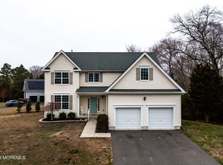 8 Maria Dr, Little Egg Harbor, NJ 08087