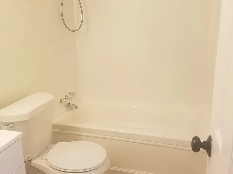 1139 Ridgecrest Ave — Photo 3