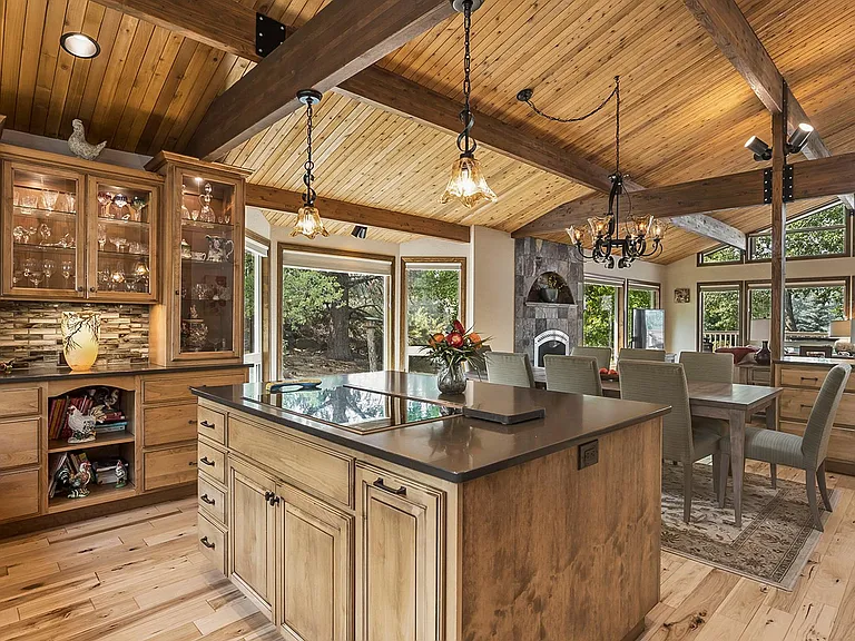 19607 Pine Holw — Photo 8