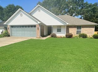 1600 Ridgefield Dr, Heber Springs, AR 72543