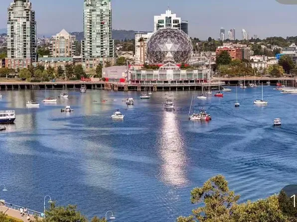 980 Cooperage Way #1101, Vancouver, BC V6B 0C3