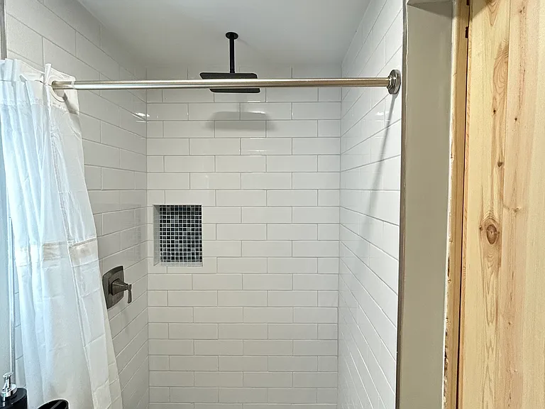 1812 NW Lake Lillian Rd — Photo 12
