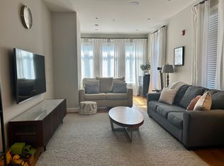 1110 6th St NE APT 1, Washington, DC 20002