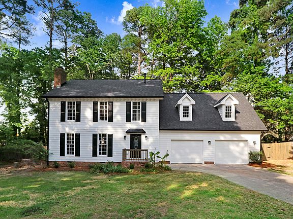 2nd image of 1609 Falls Ct