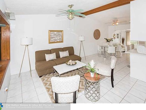 5th image of 2424 Bimini Ln