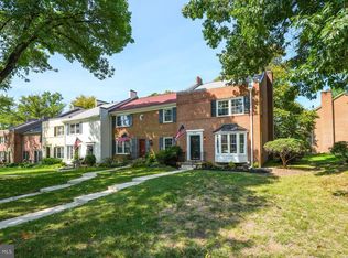 8252 Carrleigh Pkwy, Springfield, VA 22152