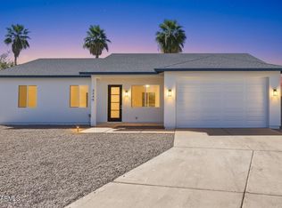 2245 E Capri Cir, Mesa, AZ 85204