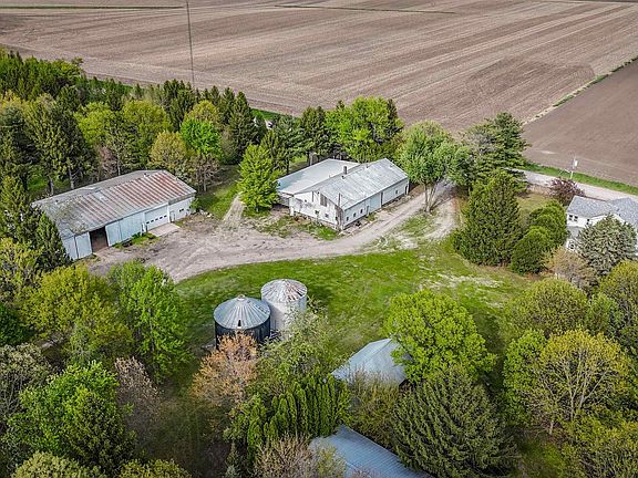 4th image of 1000/1006 Irish Ln