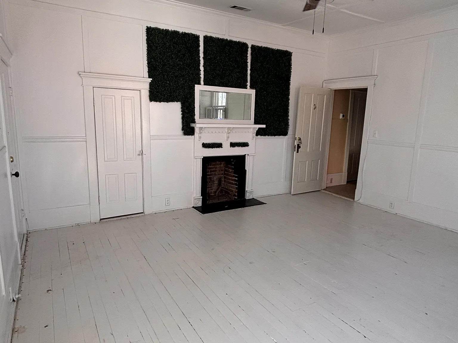 108 South Zetterower Avenue - 3 — Photo 2