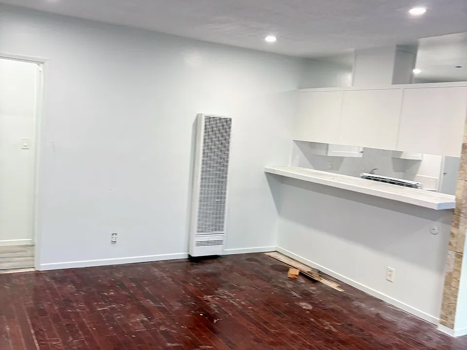 Living Room, Recessed Lights.