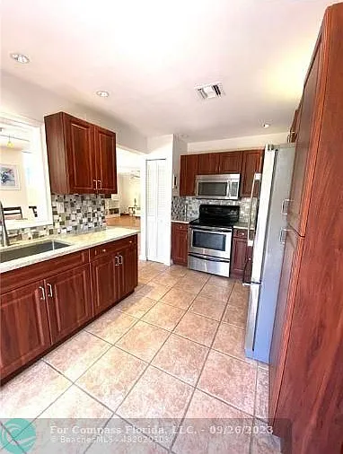 5705 Fox Hollow Dr — Photo 41