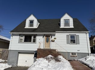 1400 82nd St, Elmwood Park, NJ 07407