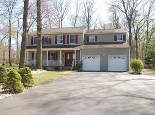 450 Middle Rd, Holmdel, NJ 07733