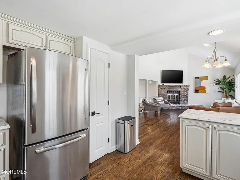 4 Cheryl Dr — Photo 16