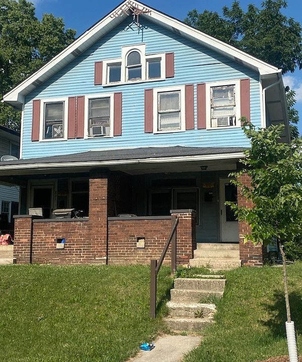 2nd image of 831 N Keystone Ave