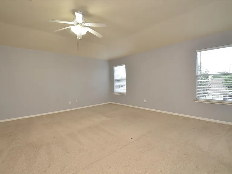 2707 Roaring Oaks Ln — Photo 26