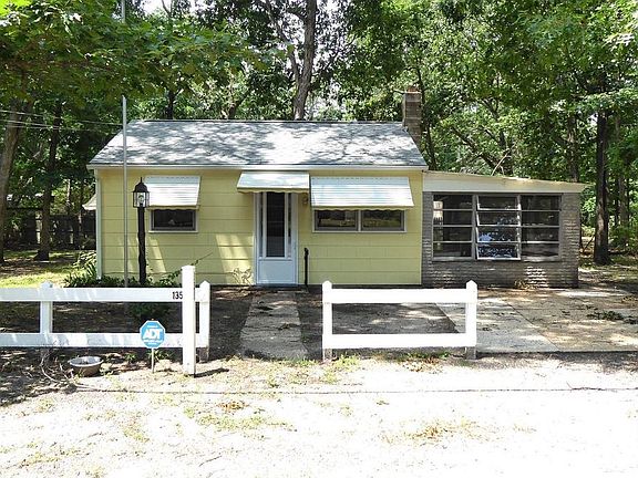 2nd image of 135 Daffodil Rd