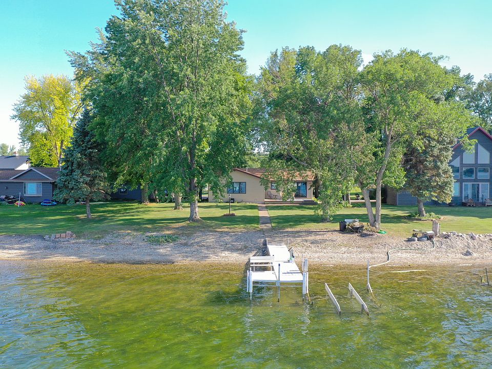 1st image of 25640 Berens Point Dr