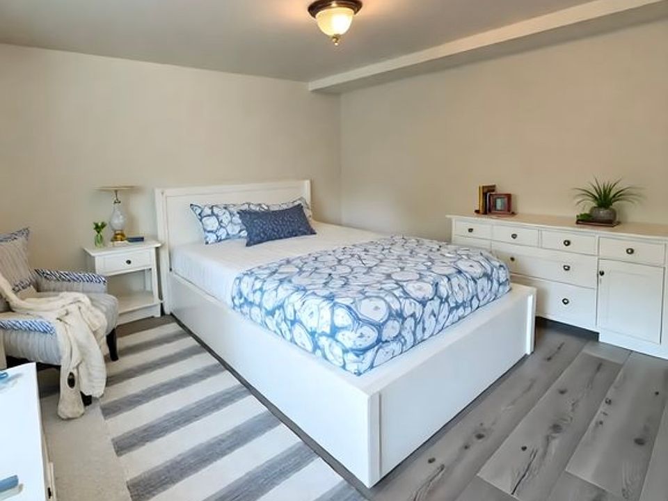 2nd image of 17955 Wellford Dr #2