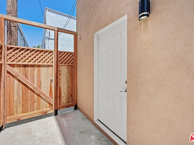833 5th St #ADU — Photo 13
