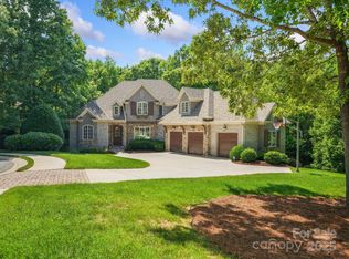 1317 Wyndmere Hills Ln, Matthews, NC 28105