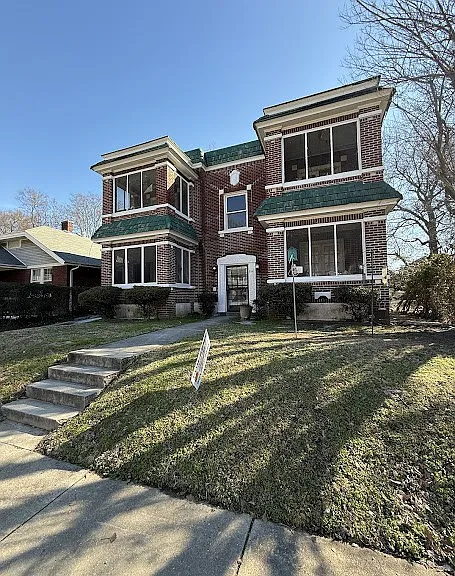 84 N Evergreen St #1 — Photo 1