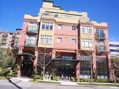 120 1st Avenue W #102 photo 1