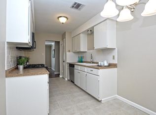 8300 Dixon Dr, Austin, TX 78745