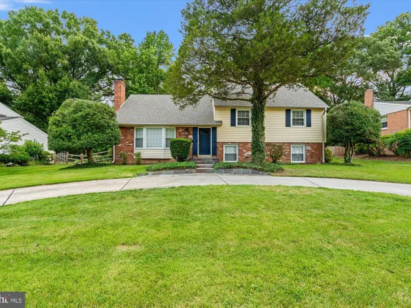 8403 W Boulevard Dr, Alexandria, VA 22308