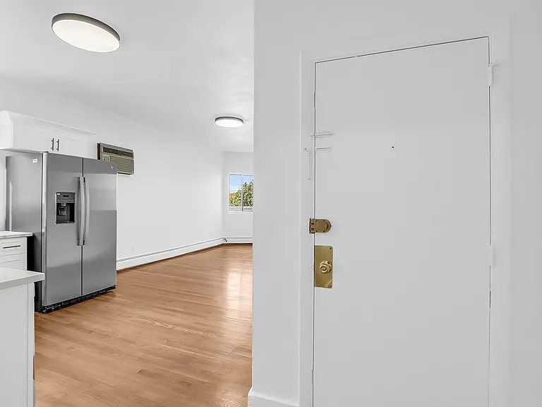 52 Bonair St #6 — Photo 22