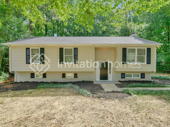 12220 Plover Dr, Charlotte, NC 28269