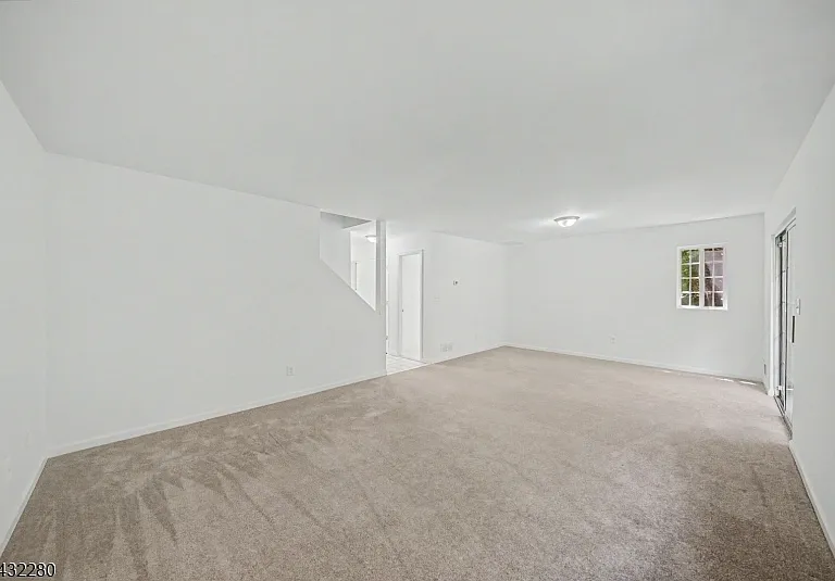 415 Union St — Photo 14