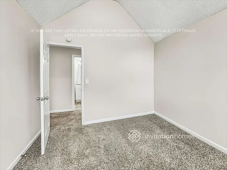 6931 Silver Grass Ct — Photo 16