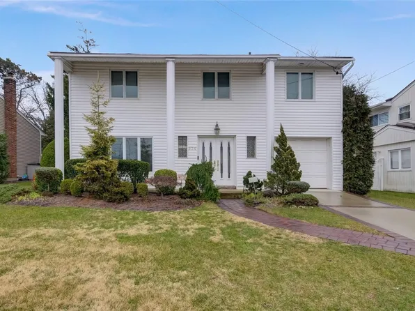 974 Middle Bay Drive, Baldwin, NY 11510