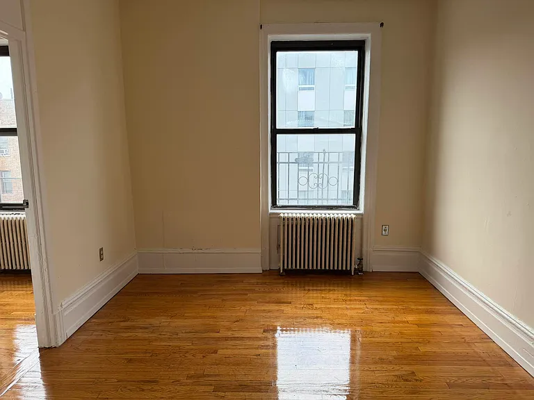 24-35 Steinway St #17 — Photo 4