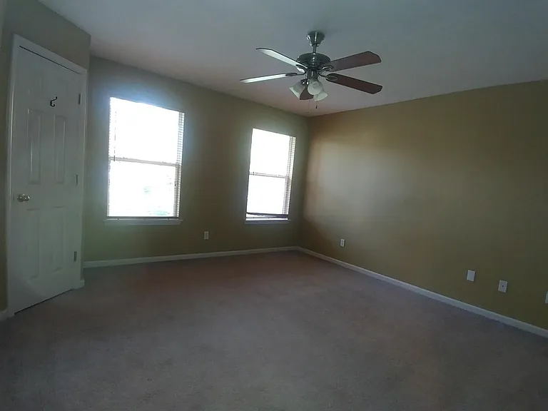 408 Southern Branch Ln — Photo 12