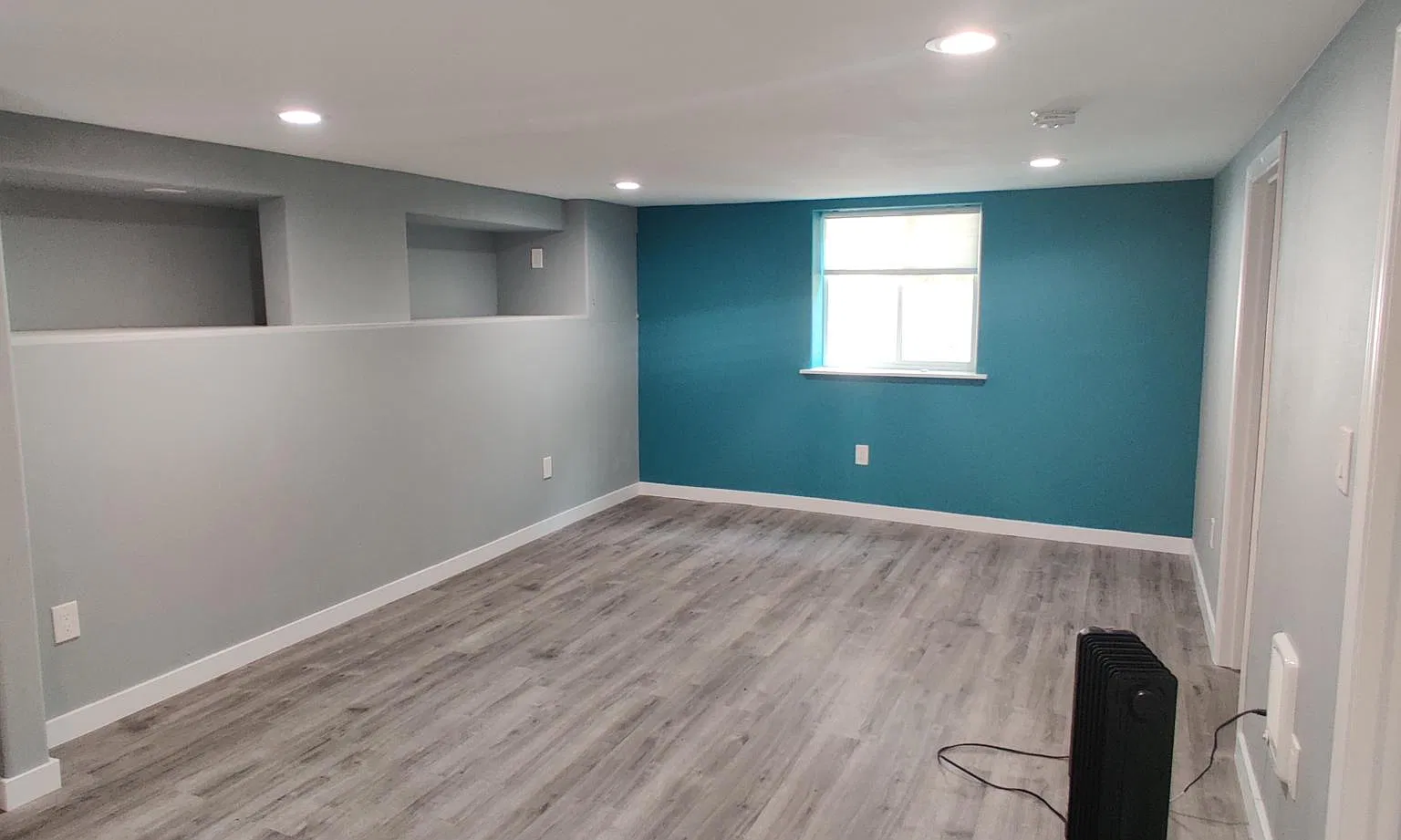 6301 N Commercial Ave — Photo 3