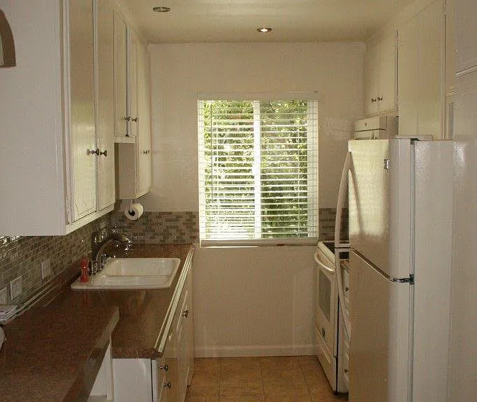 400 N Acacia Ave #C34 — Photo 2