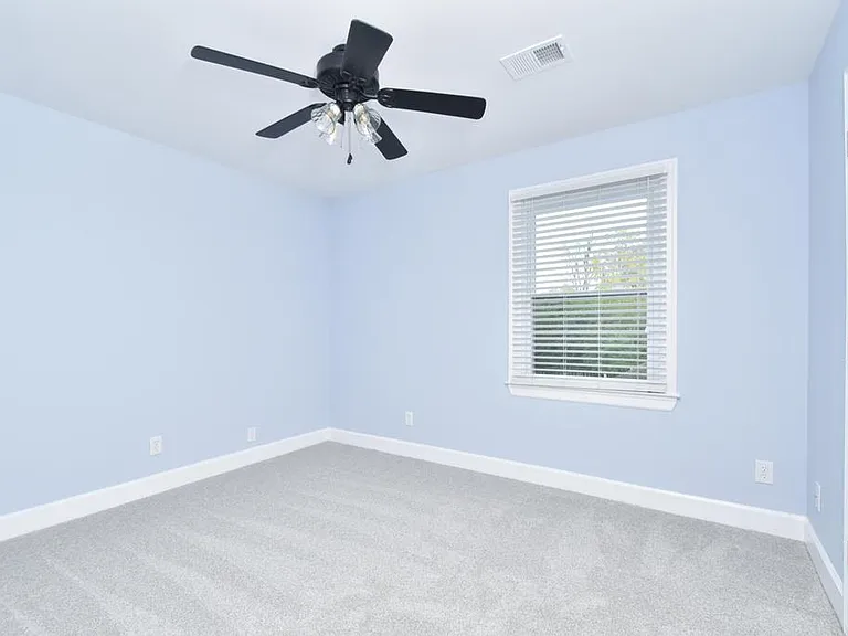 339 Patchen Dr — Photo 12