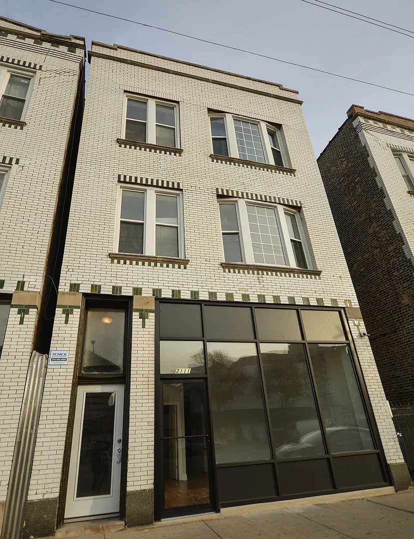 2 bed, 754 sqft, $2,200 — Photo 1