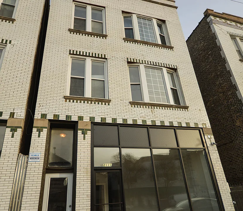 2111 N Western Ave #2F