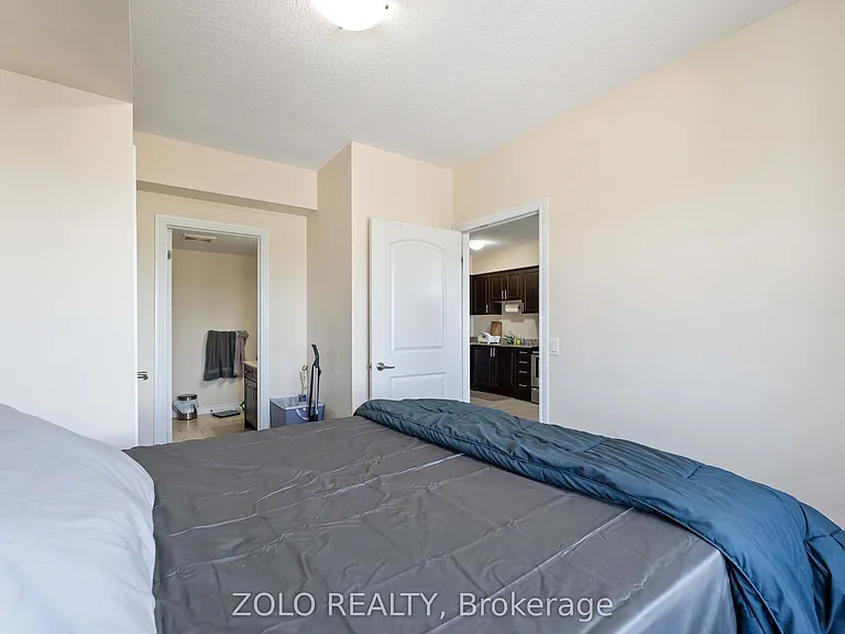 886 Golf Links Rd #304 — Photo 15