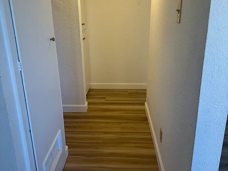 228 Hartson St #228 — Photo 8