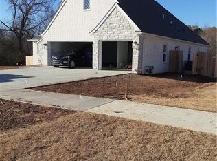 8315 Donnington Ct, Fort Smith, AR 72916