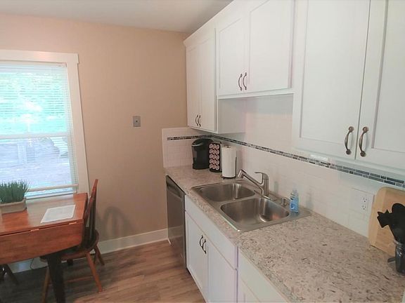 3rd image of 10847 Sconcewood Dr SE