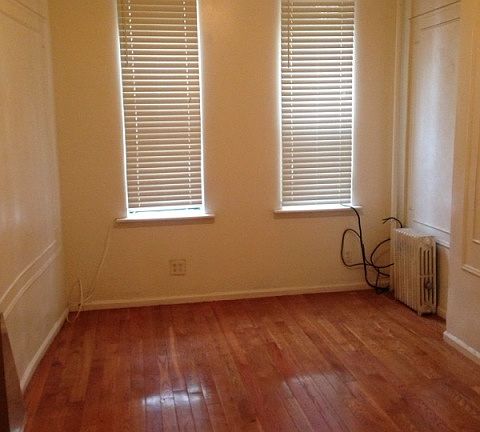 4th image of 313 Menahan St #L